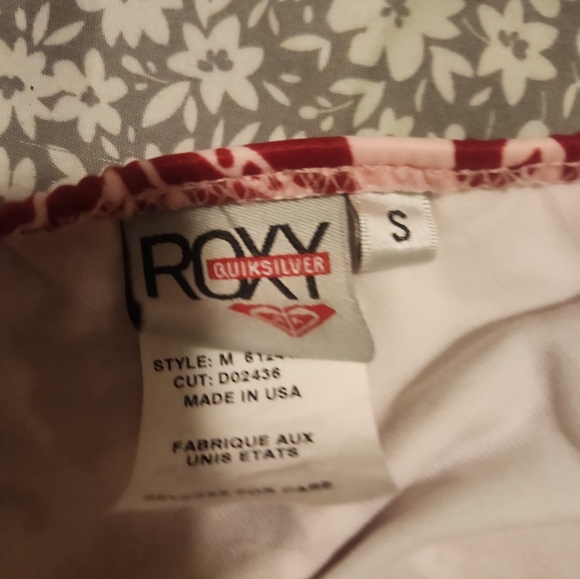 *Small Roxy Bikini Bottoms - Picture 2 of 3